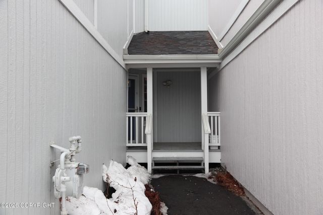 3504 Vintage Circle, Anchorage, AK 99517