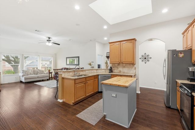 1594 Cedar Elm Drive, Corinth, TX 76210
