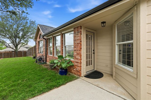 1594 Cedar Elm Drive, Corinth, TX 76210