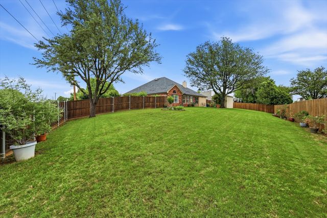 1594 Cedar Elm Drive, Corinth, TX 76210