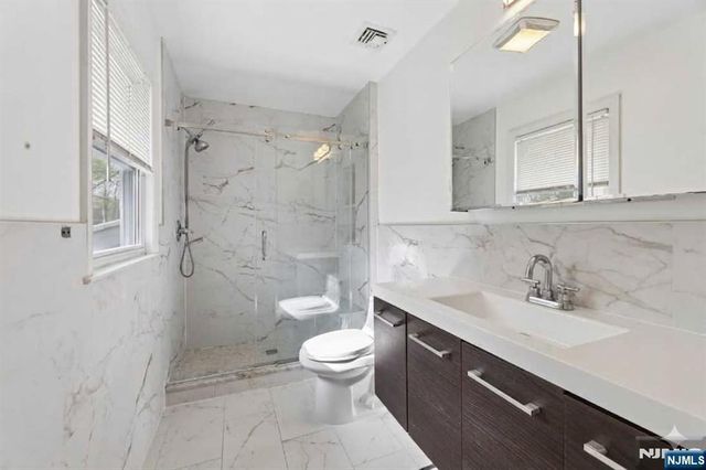 1073 Allessandrini Avenue, New Milford, NJ 07646