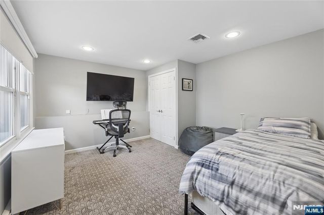 1073 Allessandrini Avenue, New Milford, NJ 07646