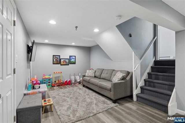 1073 Allessandrini Avenue, New Milford, NJ 07646