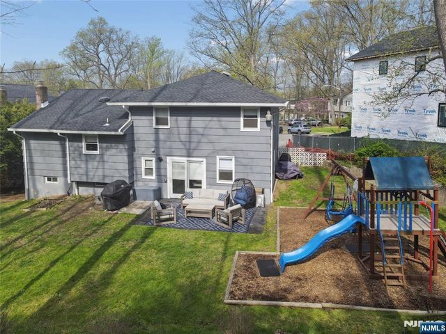 1073 Allessandrini Avenue, New Milford, NJ 07646