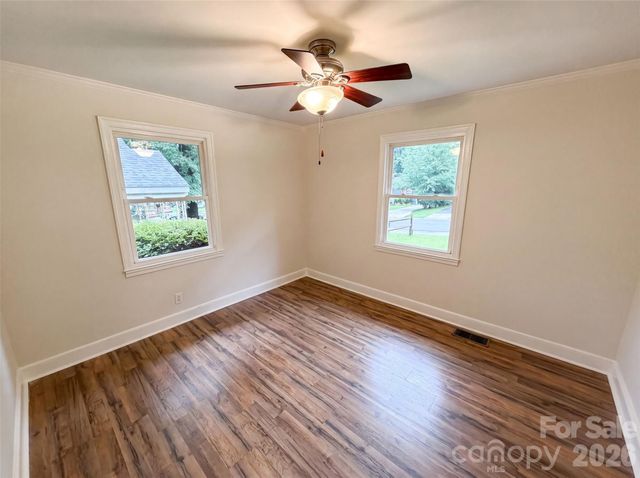 1521 Herrin Avenue, Charlotte, NC 28205
