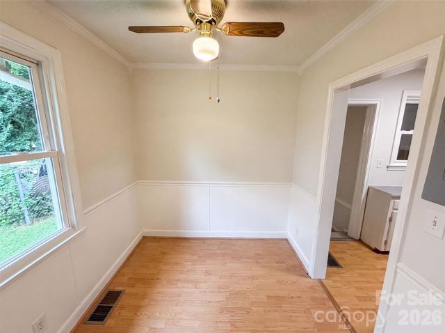 1521 Herrin Avenue, Charlotte, NC 28205