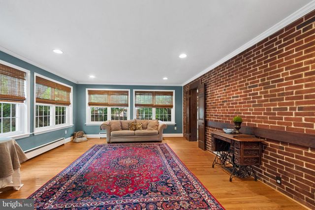 7313 YORKTOWNE, Baltimore, MD 21204