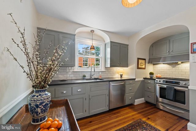 7313 YORKTOWNE, Baltimore, MD 21204