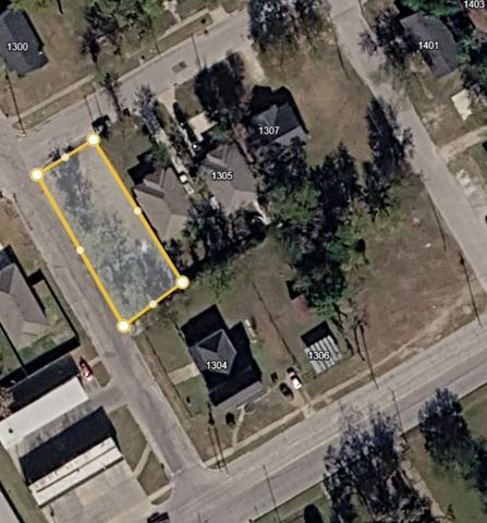 1301 E 6th Avenue, Corsicana, TX 75110
