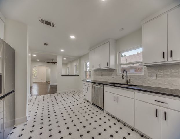 6117 Reiger Avenue, Dallas, TX 75214