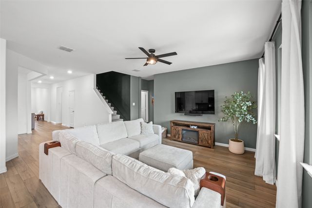 1825 Lake Grove Drive, Little Elm, TX 75068