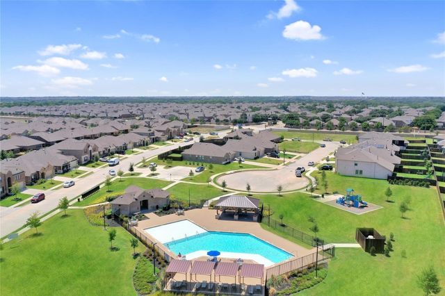 1825 Lake Grove Drive, Little Elm, TX 75068