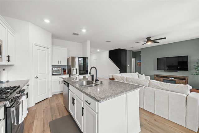 1825 Lake Grove Drive, Little Elm, TX 75068