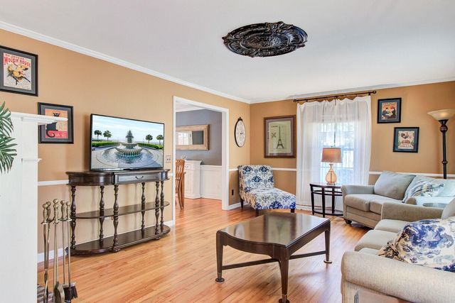 108 Tea Farm Road, Summerville, SC 29483