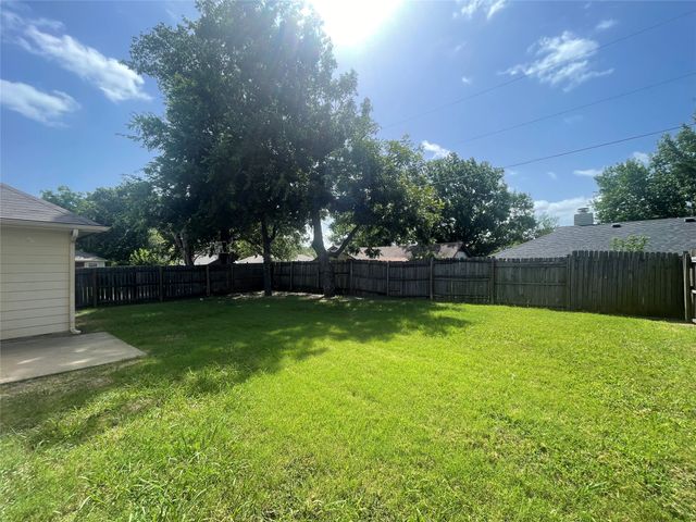1306 Trent Street, Seagoville, TX 75159