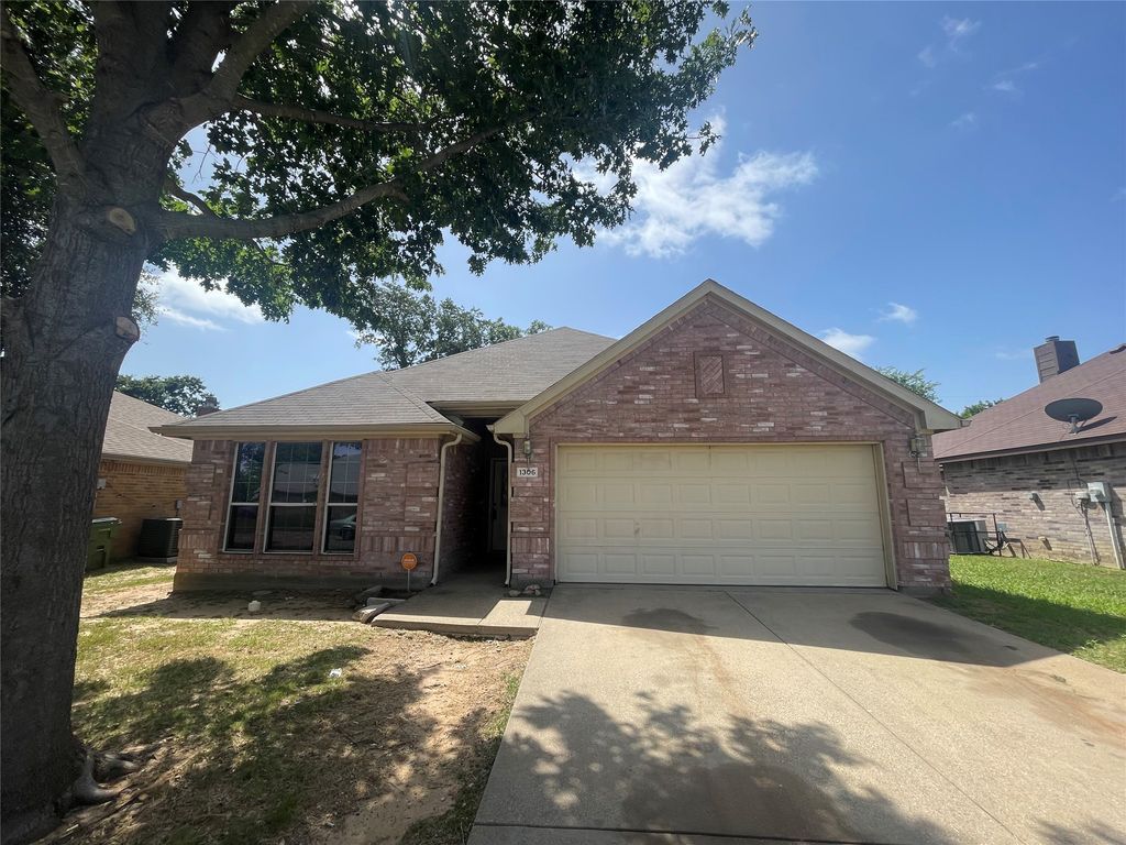 1306 Trent Street, Seagoville, TX 75159