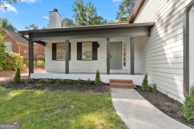 3415 Camens Court, Buford, GA 30519