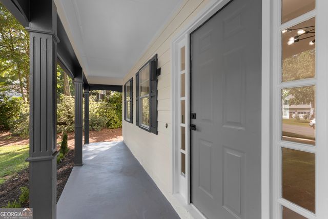 3415 Camens Court, Buford, GA 30519