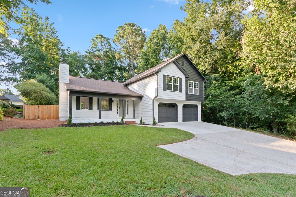 3415 Camens Court, Buford, GA 30519