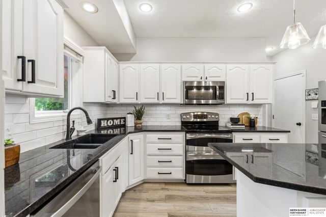 6514 S 170th Avenue, Omaha, NE 68135