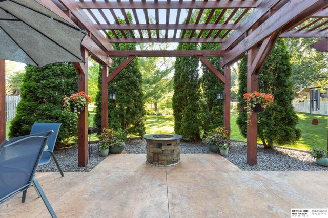 6514 S 170th Avenue, Omaha, NE 68135