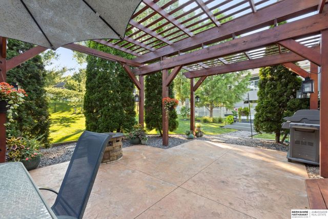 6514 S 170th Avenue, Omaha, NE 68135