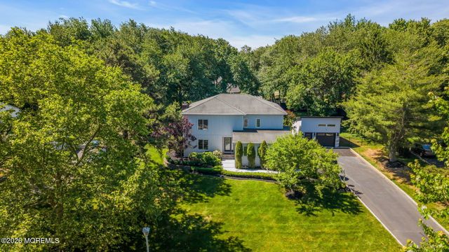 22 Oakdale Drive, Tinton Falls, NJ 07712