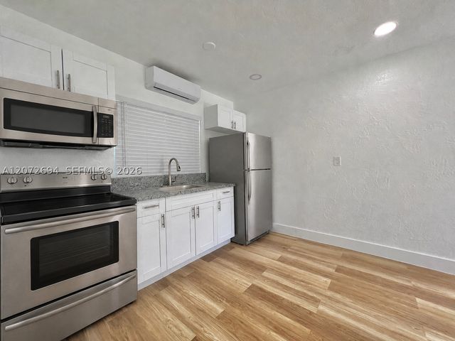 12906 NE 6th Ave 6, North Miami, FL 33161