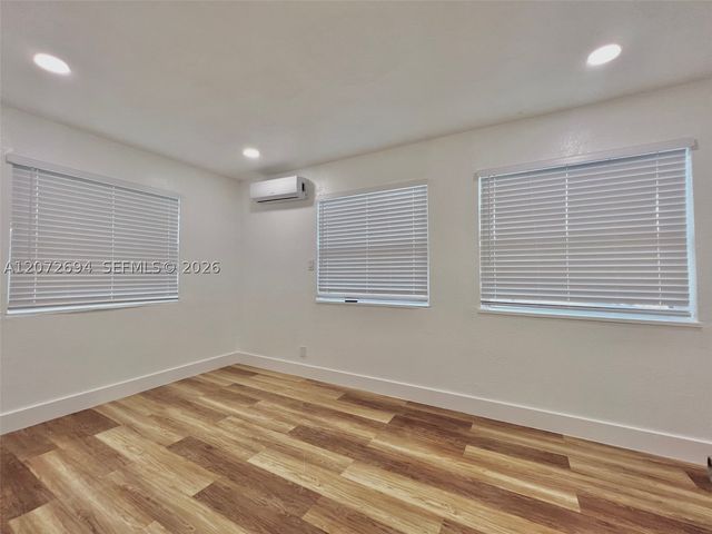 12906 NE 6th Ave 6, North Miami, FL 33161