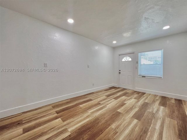 12906 NE 6th Ave 6, North Miami, FL 33161