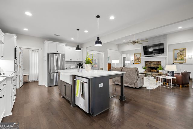 152 Carson Road, Brooks, GA 30205