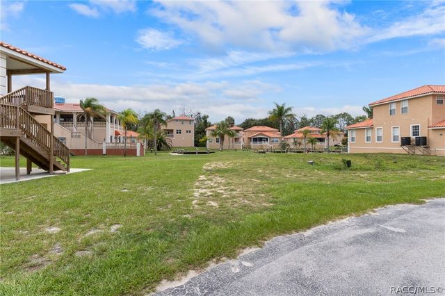 4794 S Polderland Way, Homosassa, FL 34448