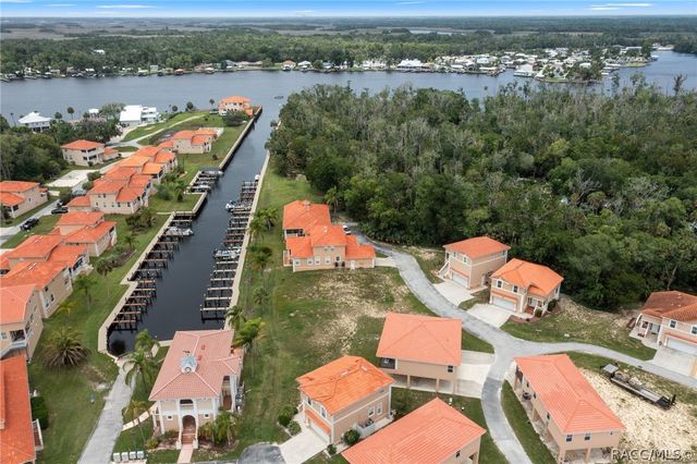 4794 S Polderland Way, Homosassa, FL 34448