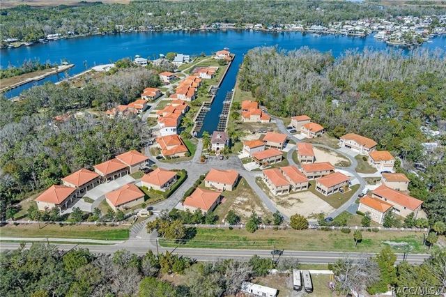 4794 S Polderland Way, Homosassa, FL 34448