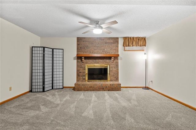 701 Benjamin Avenue, Gower, MO 64454