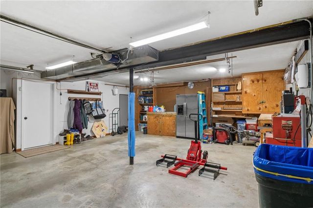 701 Benjamin Avenue, Gower, MO 64454