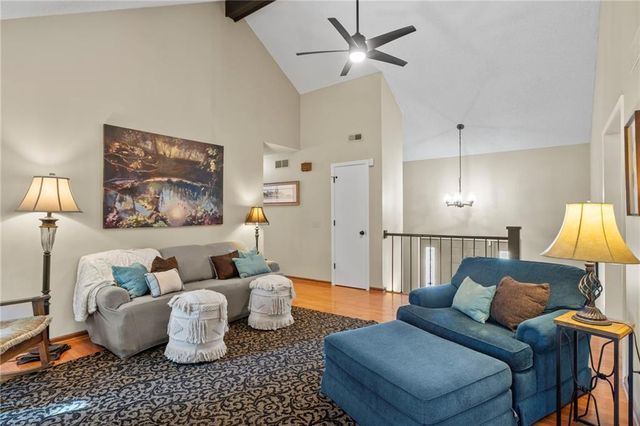 701 Benjamin Avenue, Gower, MO 64454