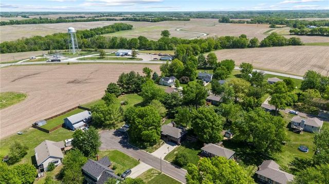 701 Benjamin Avenue, Gower, MO 64454