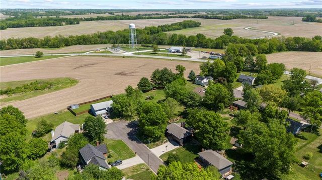 701 Benjamin Avenue, Gower, MO 64454