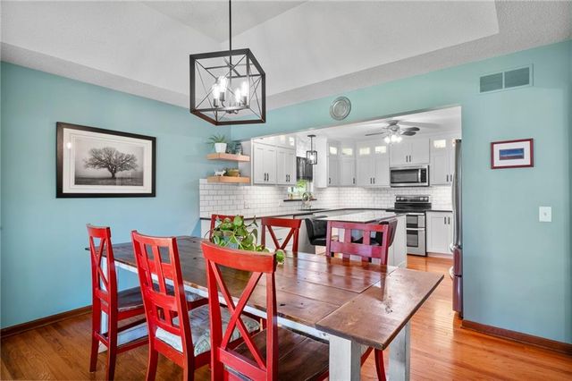 701 Benjamin Avenue, Gower, MO 64454