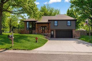 701 Benjamin Avenue, Gower, MO 64454