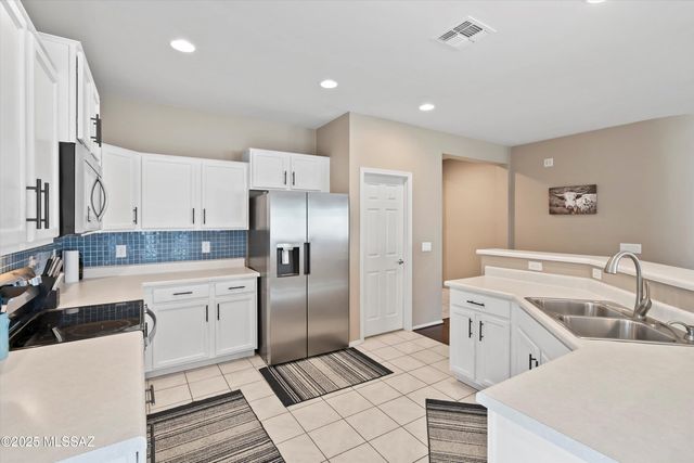 33743 S Ballad Drive, Red Rock, AZ 85145