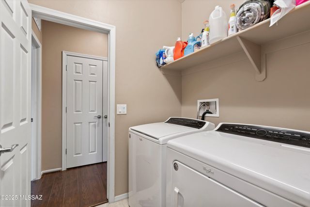 33743 S Ballad Drive, Red Rock, AZ 85145