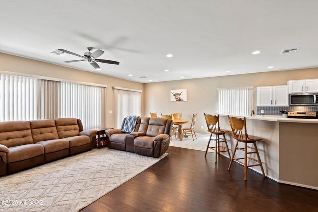 33743 S Ballad Drive, Red Rock, AZ 85145