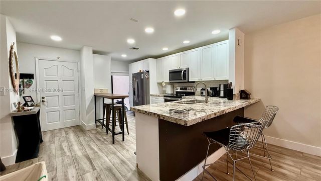 9825 Costa Del Sol Boulevard C105, Doral, FL 33178