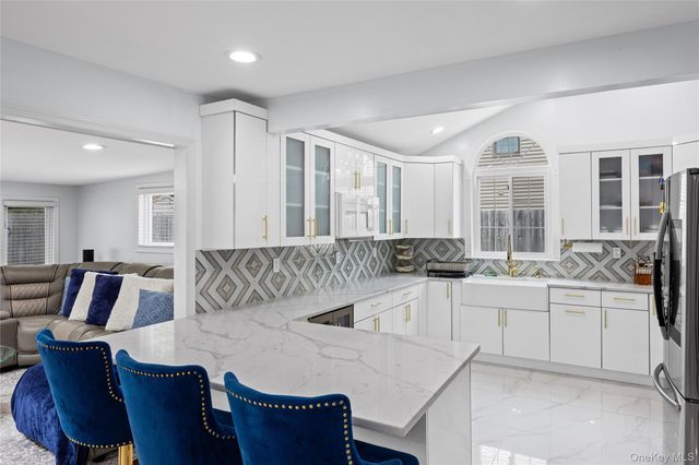 1022 Fire Island Avenue, Bay Shore, NY 11706