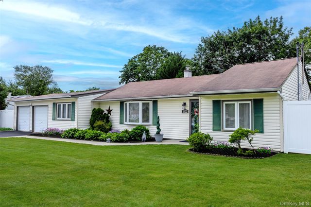 1022 Fire Island Avenue, Bay Shore, NY 11706