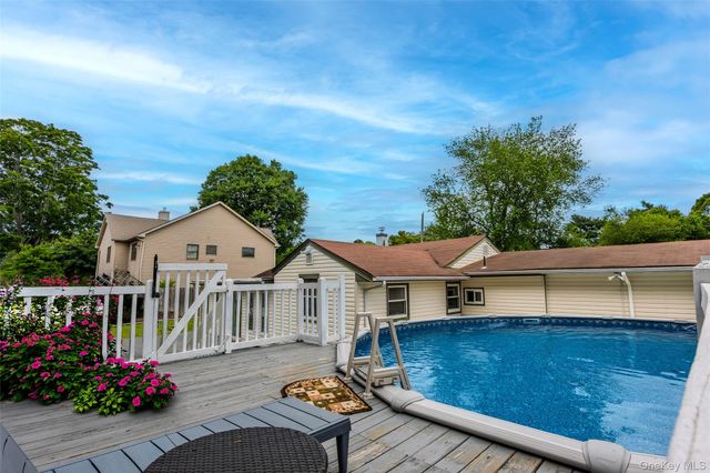 1022 Fire Island Avenue, Bay Shore, NY 11706
