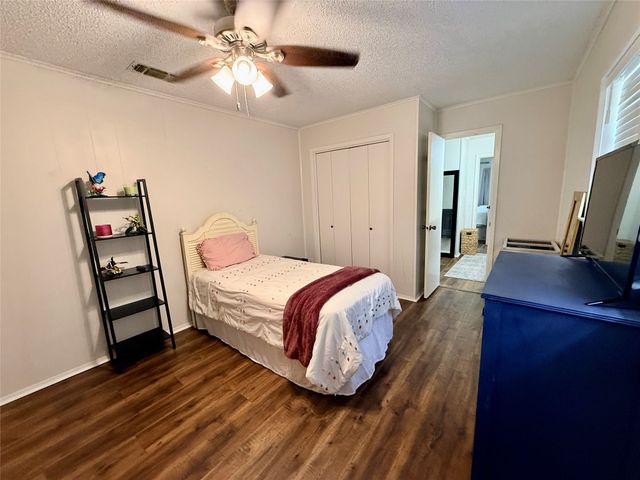 1346 Hillcrest Drive, Graham, TX 76450