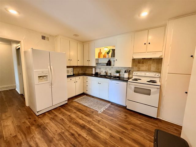 1346 Hillcrest Drive, Graham, TX 76450